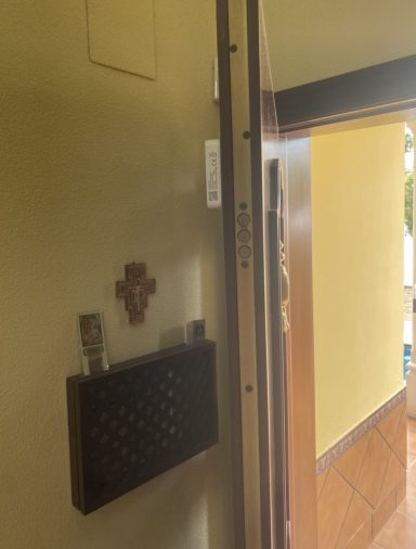 reparación cerradura de 3 puntos anclaje cuando no hay ya en stock y hay que desmontar y reparar sólo la parte dañada